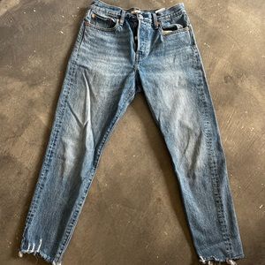 Levi’s Wedgie jeans size 28